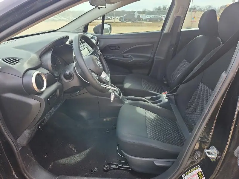 2021 NISSAN VERSA S  