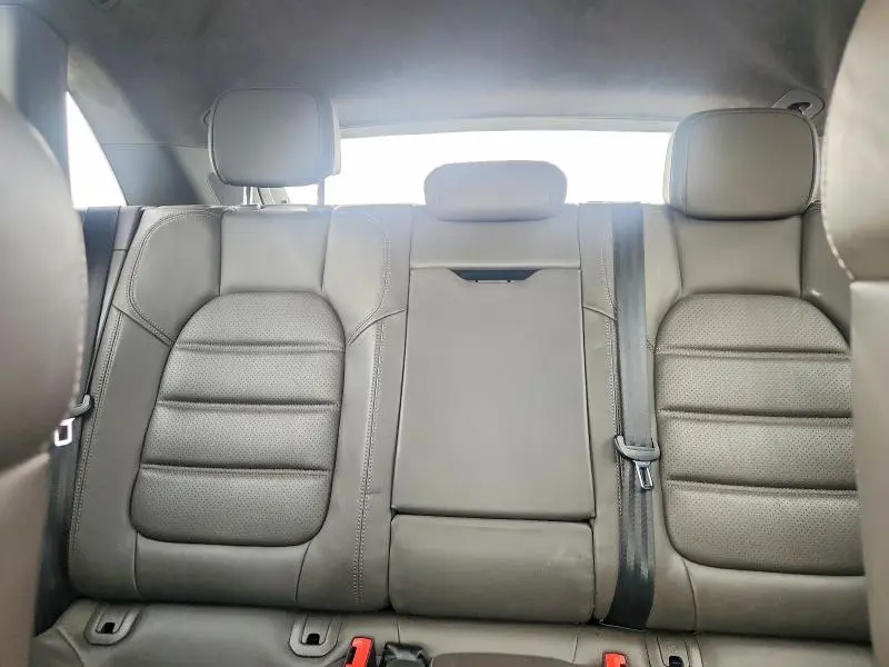 2015 PORSCHE MACAN TURBO  
