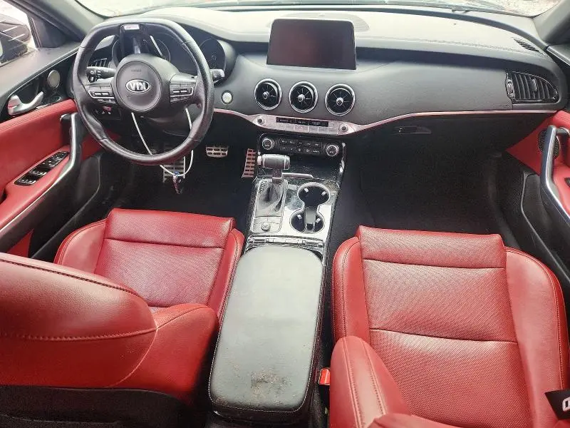 2021 KIA STINGER GT-LINE  