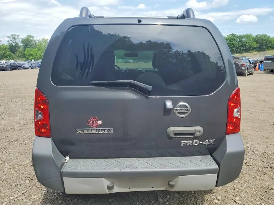 2013 NISSAN XTERRA X  