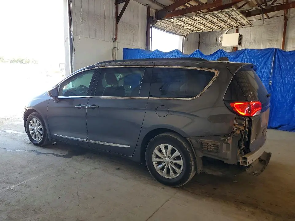 2017 CHRYSLER PACIFICA TOURING L  