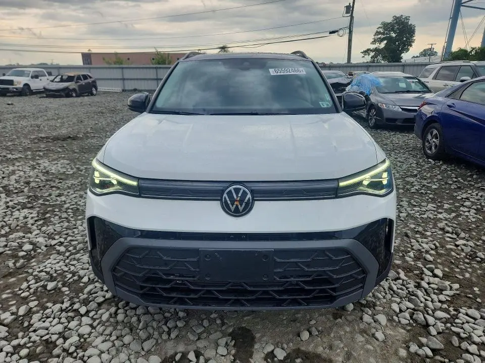 2025 VOLKSWAGEN TAOS SE BLACK  