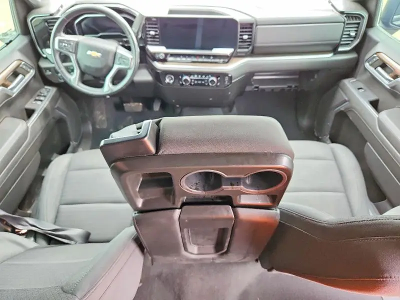 2022 CHEVROLET SILVERADO C1500 LT  