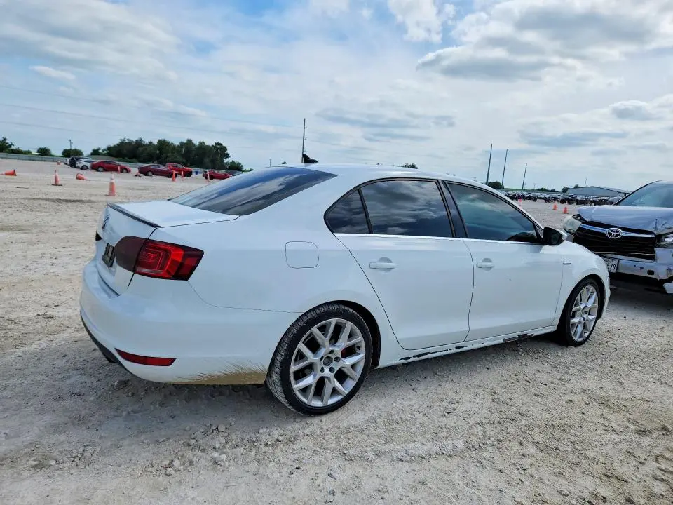 2014 VOLKSWAGEN JETTA GLI  