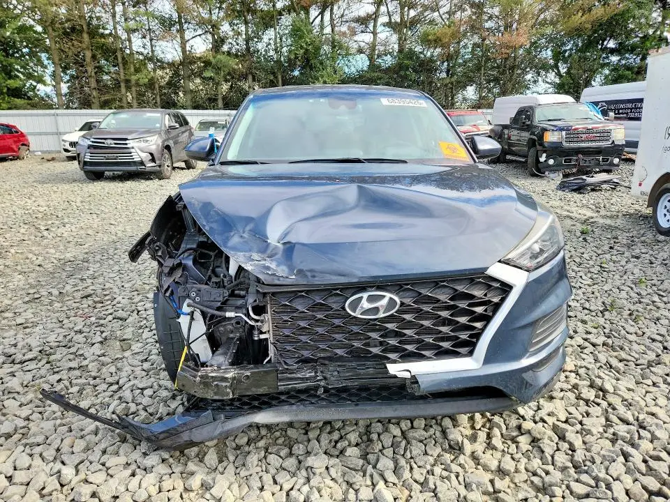 2020 HYUNDAI TUCSON SE  