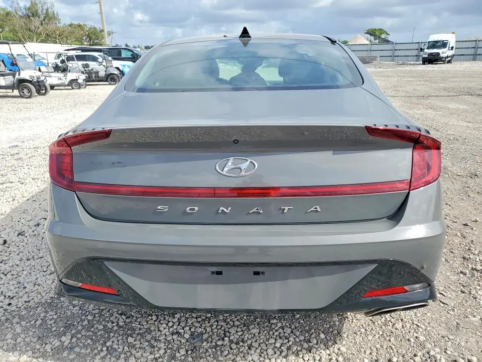 2022 HYUNDAI SONATA SEL  