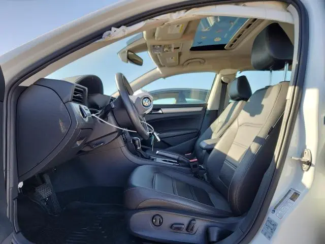 2021 VOLKSWAGEN PASSAT SE