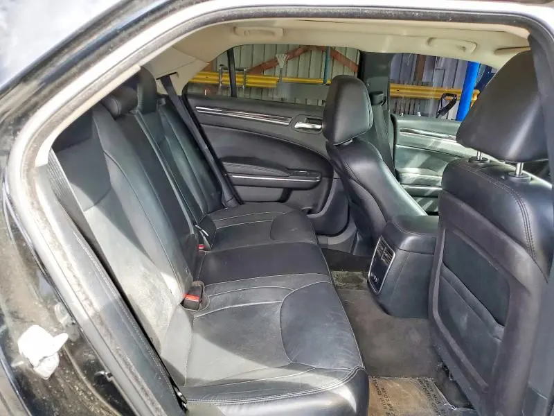 2015 CHRYSLER 300 LIMITED  