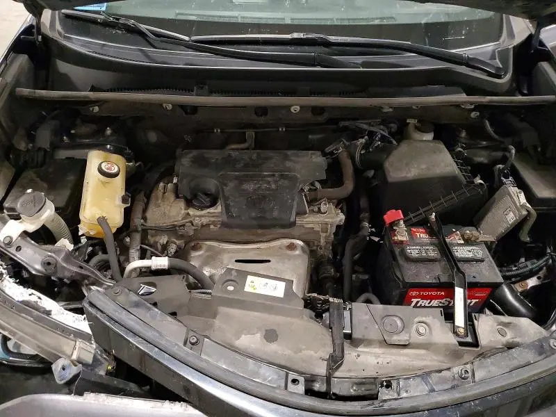 2018 TOYOTA RAV4 SE  