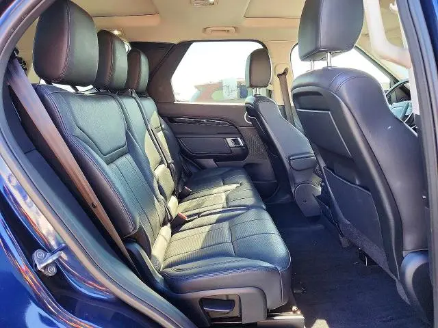 2017 LAND ROVER DISCOVERY SE  