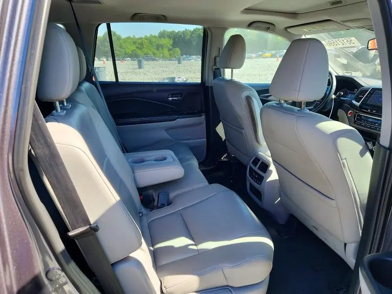 2016 HONDA PILOT EXLN  