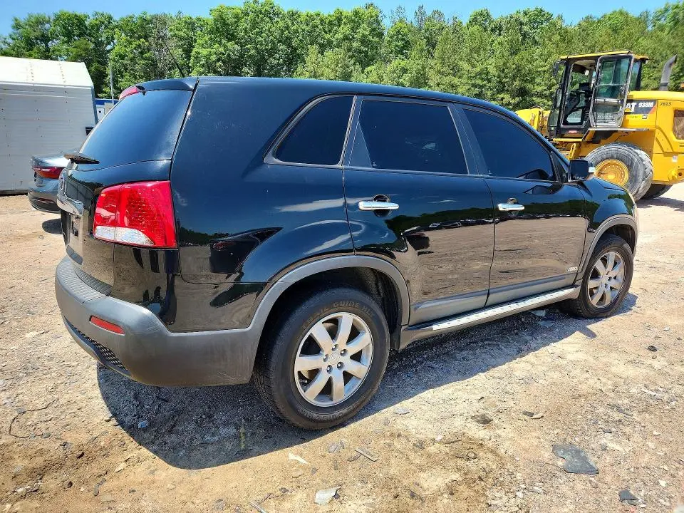 2013 KIA SORENTO LX  
