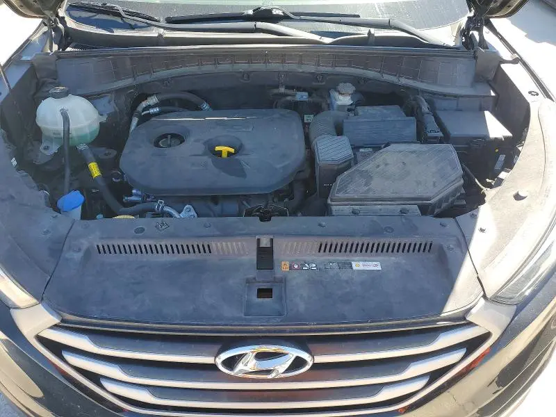 2018 HYUNDAI TUCSON SE  