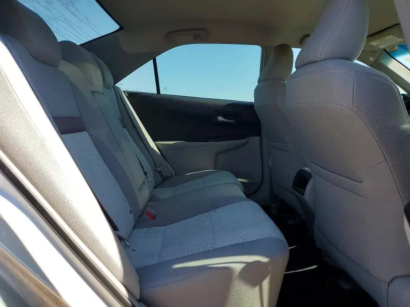 2014 TOYOTA CAMRY LE  