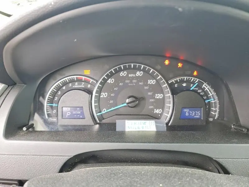 2014 TOYOTA CAMRY XLE  