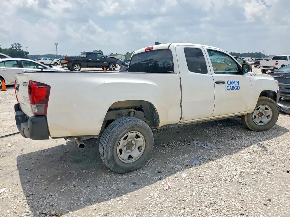 2021 TOYOTA TACOMA SR  