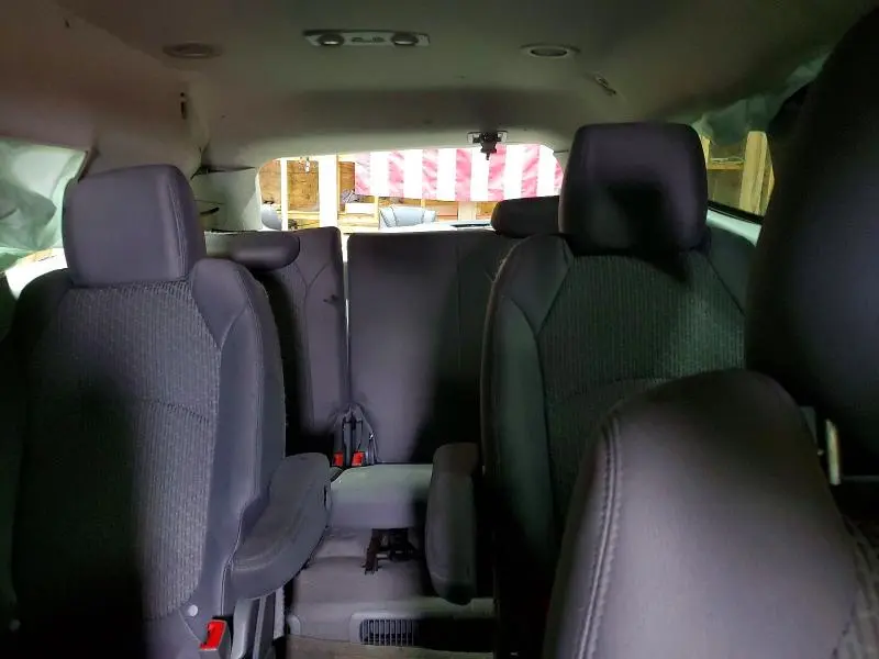 2012 CHEVROLET TRAVERSE LT  