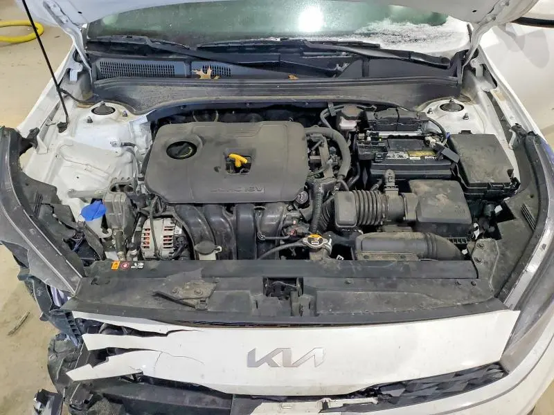 2024 KIA FORTE LX  