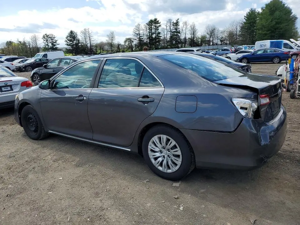 2013 TOYOTA CAMRY LE  