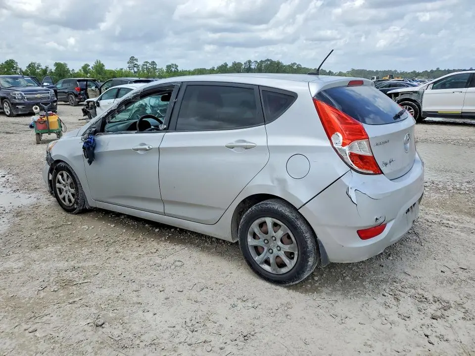 2013 HYUNDAI ACCENT GS  