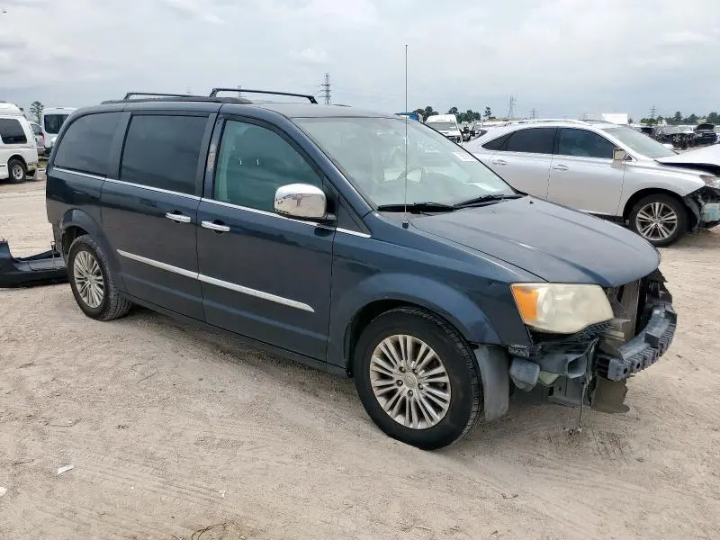 2013 CHRYSLER TOWN & COUNTRY TOURING L  