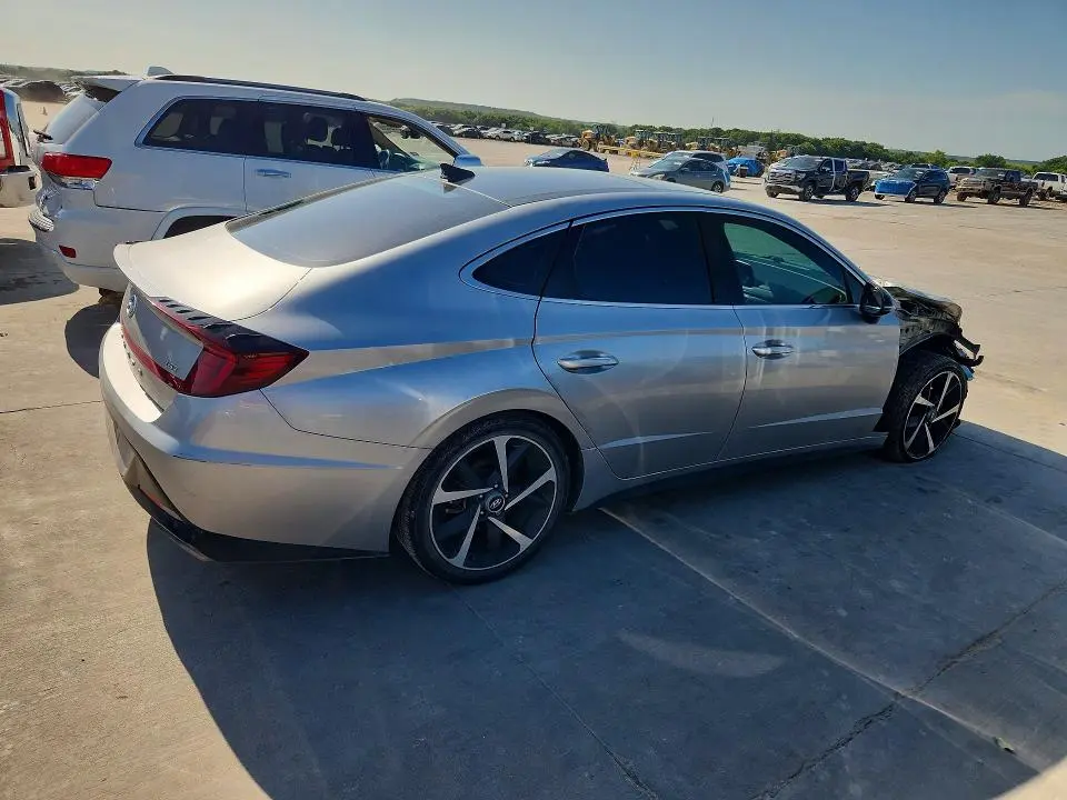 2021 HYUNDAI SONATA   