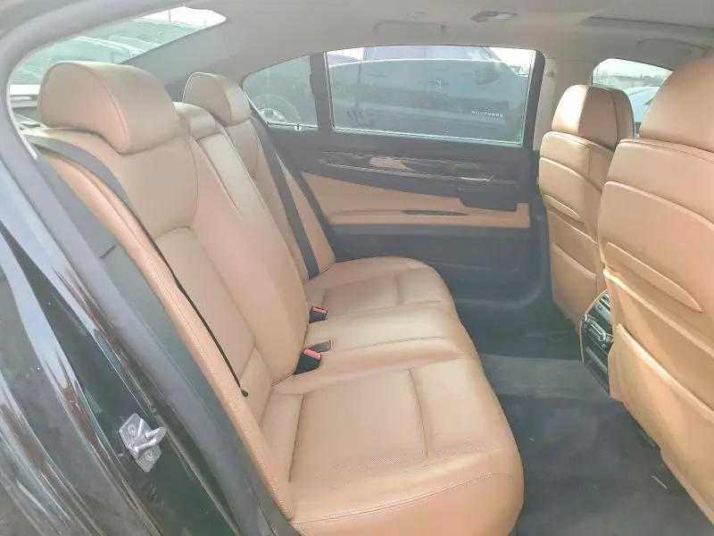 2011 BMW 750 LXI  