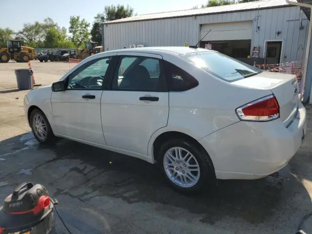 2010 FORD FOCUS SE  
