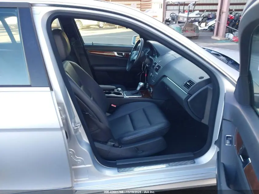 2010 MERCEDES-BENZ C 300 LUXURY/SPORT