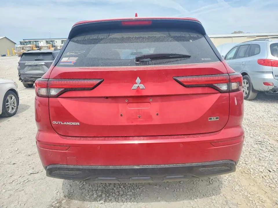 2024 MITSUBISHI OUTLANDER SE  