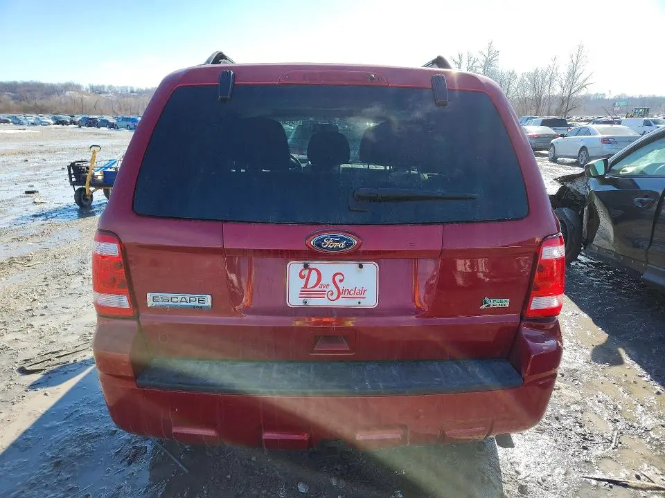 2010 FORD ESCAPE XLT  