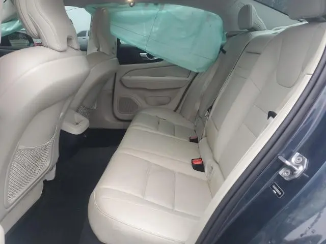 2019 VOLVO S60 T6 MOMENTUM  