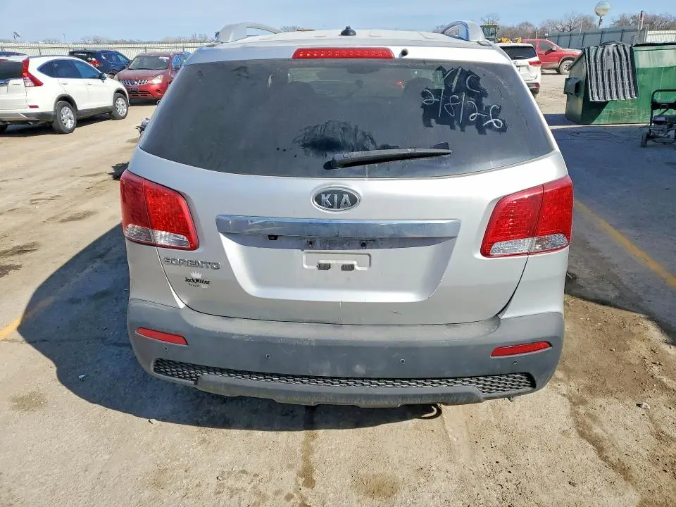 2012 KIA SORENTO LX  