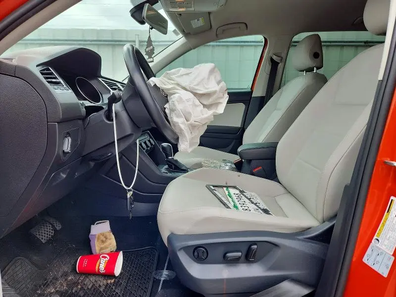 2019 VOLKSWAGEN TIGUAN SE  