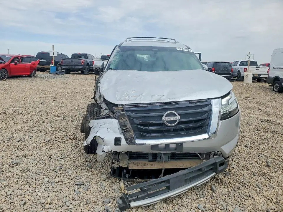 2023 NISSAN PATHFINDER PLATINUM  