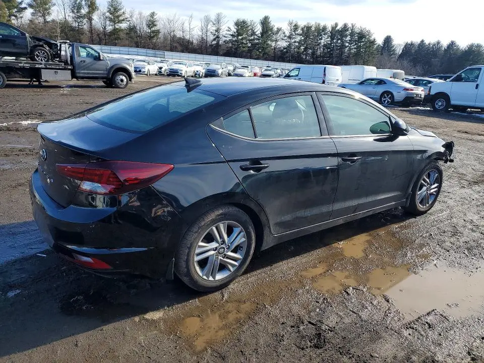 2020 HYUNDAI ELANTRA SEL  