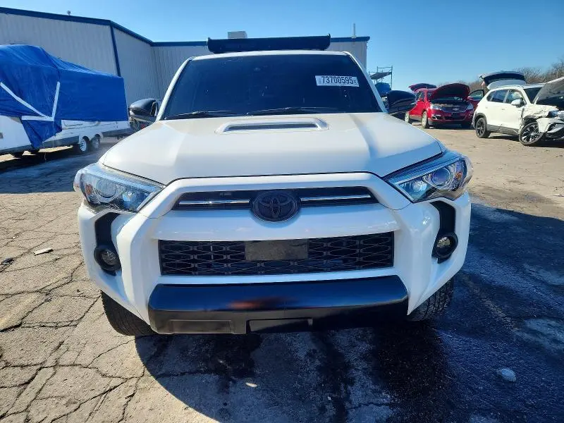 2020 TOYOTA 4RUNNER SR5/SR5 PREMIUM  