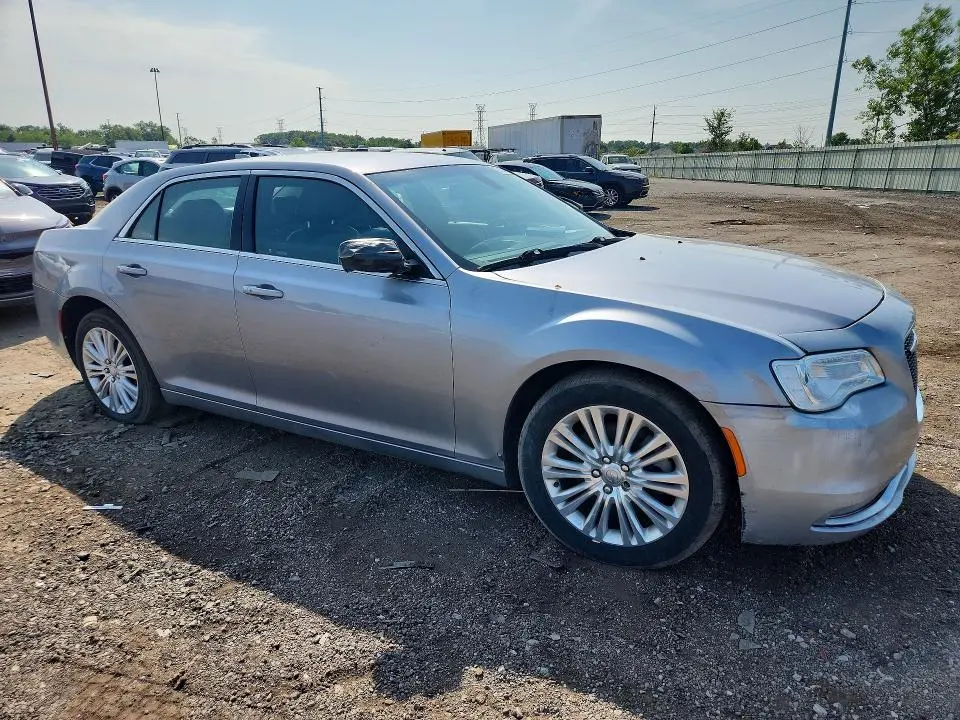 2015 CHRYSLER 300 LIMITED  