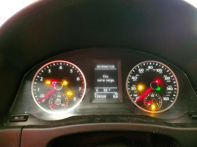 2016 VOLKSWAGEN TIGUAN S  