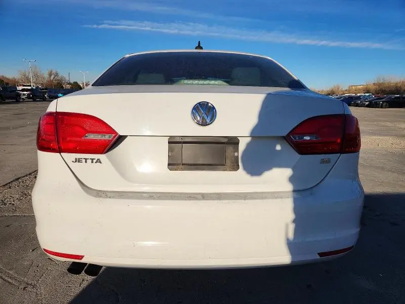 2014 VOLKSWAGEN JETTA SE  