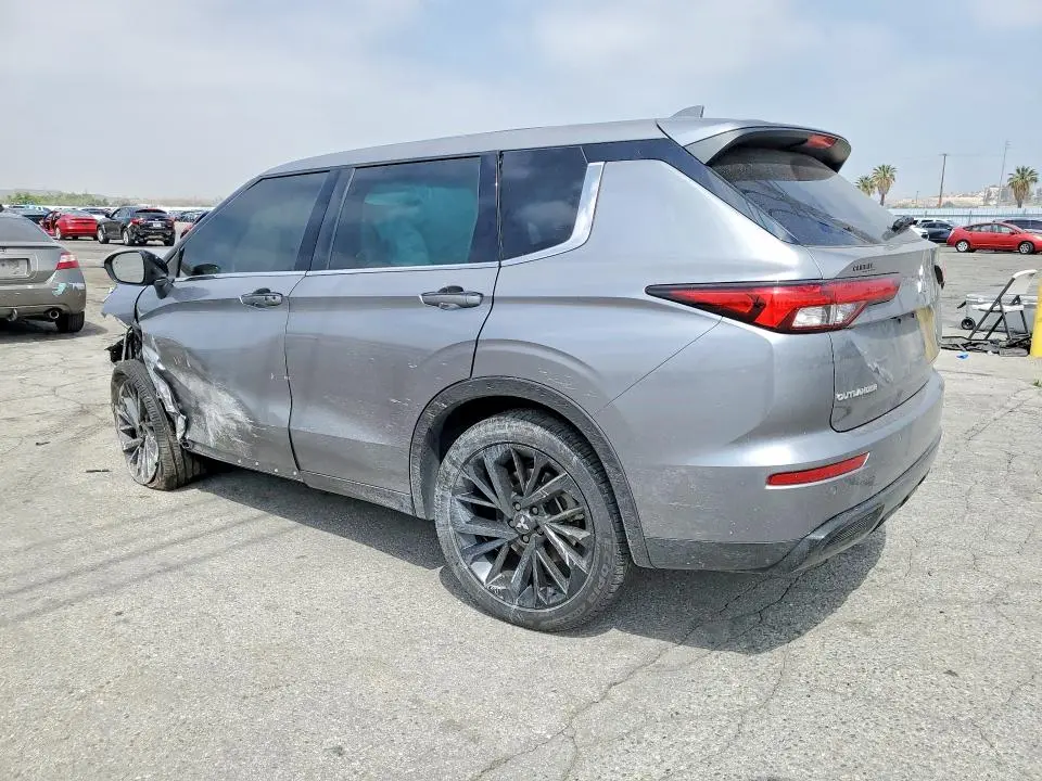 2022 MITSUBISHI OUTLANDER SE  