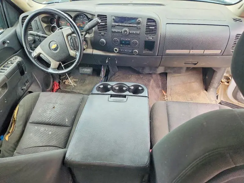 2011 CHEVROLET SILVERADO K1500 LT  