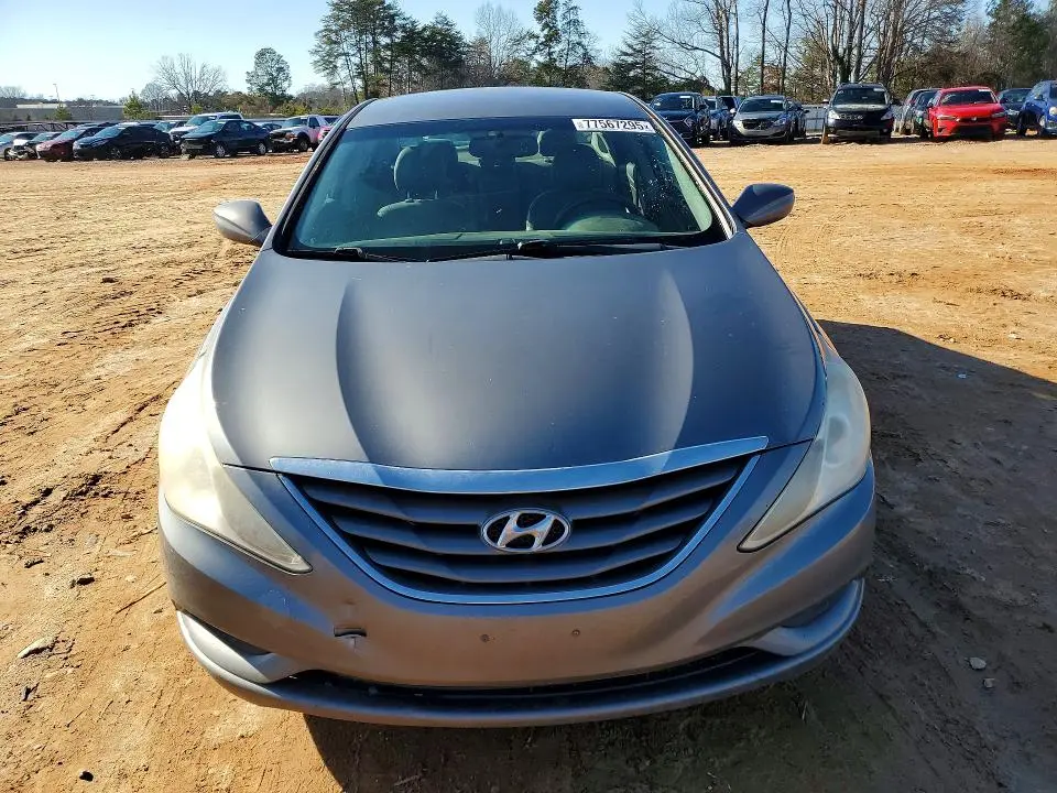 2011 HYUNDAI SONATA GLS  