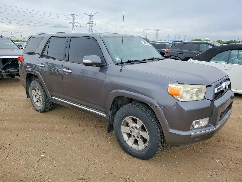 2010 TOYOTA 4RUNNER SR5  