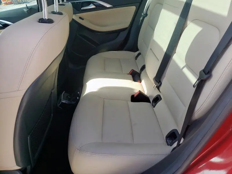 2019 INFINITI QX30 PURE  