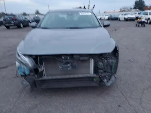 2022 NISSAN ALTIMA SV  