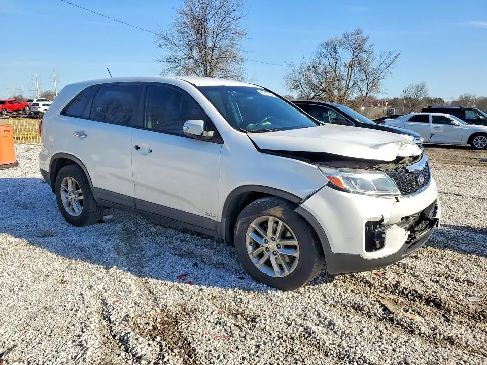 2015 KIA SORENTO LX  