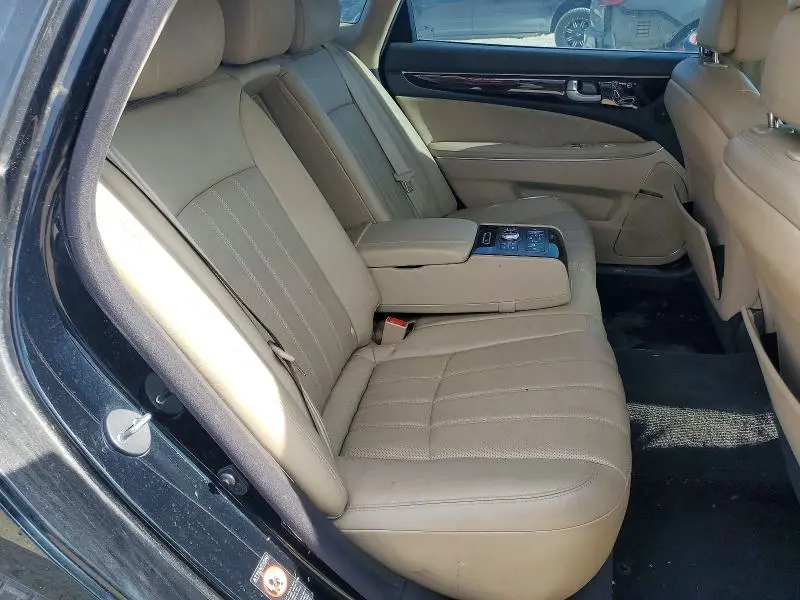 2012 HYUNDAI EQUUS SIGNATURE  