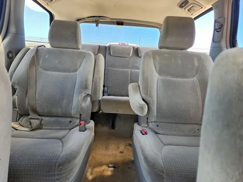 2010 TOYOTA SIENNA CE 7-PASSENGER  