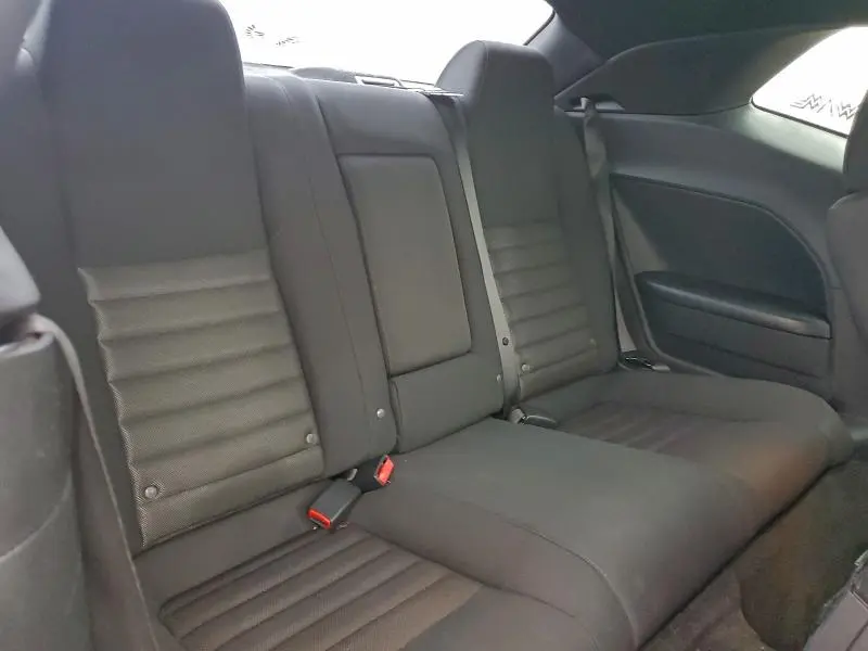 2010 DODGE CHALLENGER SE  